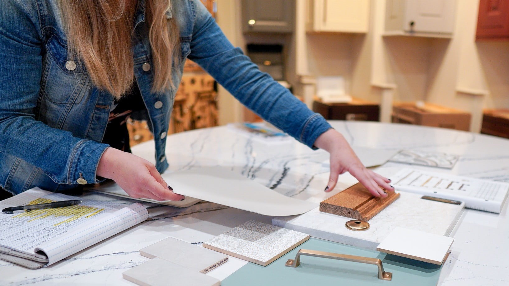 Most homeowners struggle to turn their home into the place they’ve always imagined. At Advantage Design + Remodel, we blend our expertise with an easy-to-follow remodeling process.